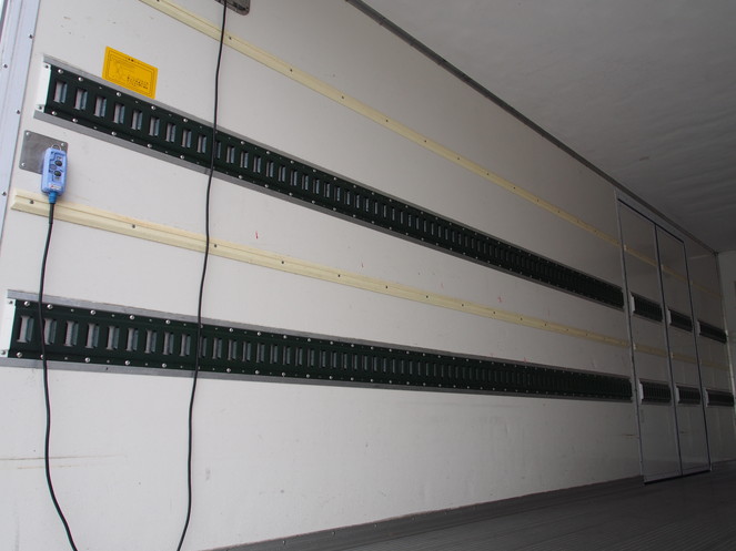 日野 レンジャー 冷凍バン 中型 TKG-FD9JLAA 年式 H25[写真16]