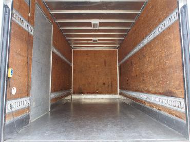 いすゞ エルフ バン車 小型 BKG-NPR85AN 年式 H22 [写真09]