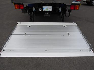 日野 レンジャー 冷凍バン 中型 TKG-FD9JLAA 年式 H25 [写真13]