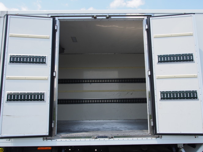 日野 レンジャー 冷凍バン 中型 TKG-FD9JLAA 年式 H25[写真10]