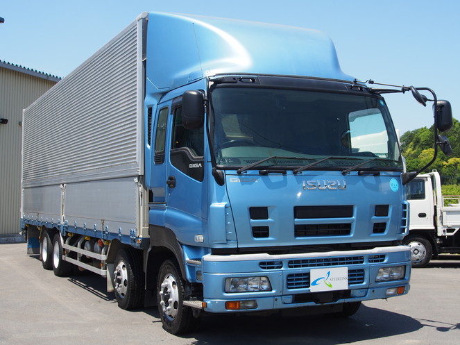 いすゞ ギガ ウイング車 大型 PKG-CYJ77W8 年式 H22[写真01]