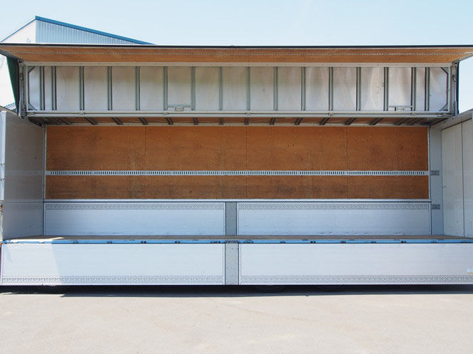 いすゞ ギガ ウイング車 大型 PKG-CYJ77W8 年式 H22[写真11]