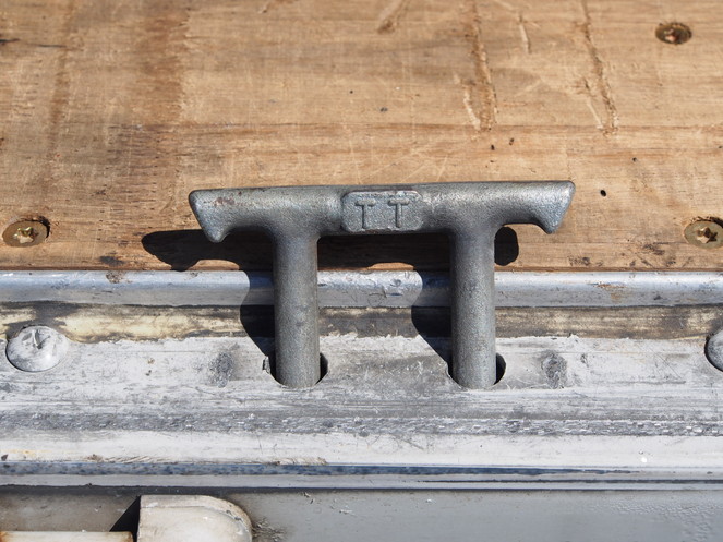 三菱ふそう ファイター ウイング車 中型 PA-FK61F 年式 H18[写真13]