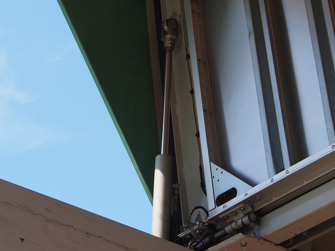 三菱ふそう ファイター ウイング車 中型 PA-FK61F 年式 H18[写真17]