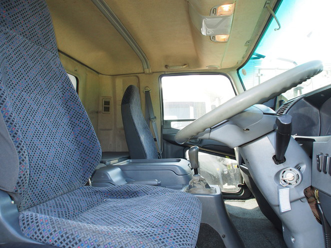 三菱ふそう ファイター ウイング車 中型 PA-FK61F 年式 H18[写真25]