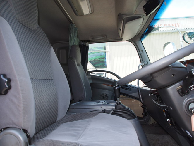 いすゞ フォワード 冷凍バン 中型 PDG-FRR34T2 年式 H20[写真23]