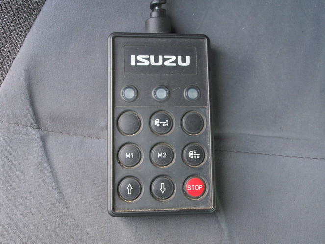 いすゞ フォワード 冷凍バン 中型 PDG-FRR34T2 年式 H20[写真24]