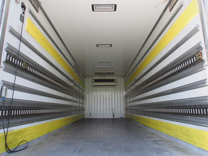 三菱ふそう ファイター 冷凍バン 中型 PA-FK64F 年式 H18[写真04]