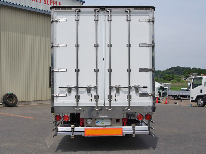 いすゞ フォワード 冷凍バン 中型 PDG-FRR34T2 年式 H20[写真06]