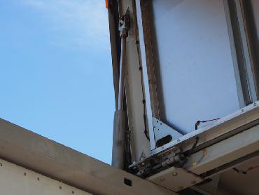 三菱ふそう ファイター ウイング車 中型 PA-FK61F 年式 H18 [写真15]