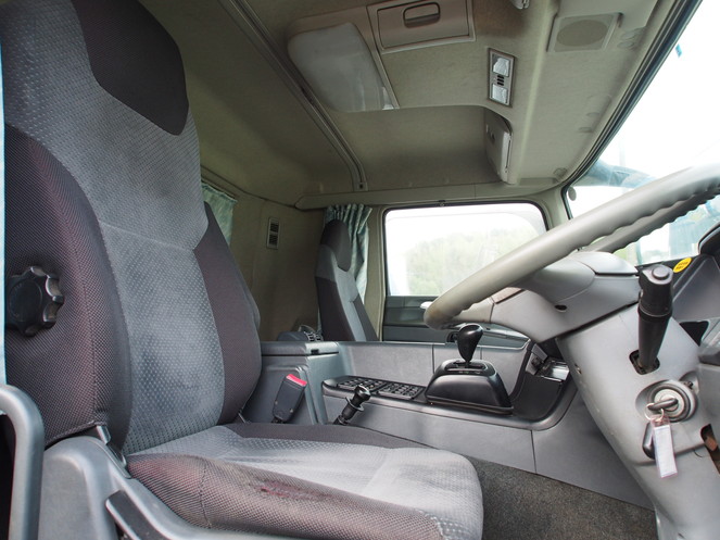 三菱ふそう スーパーグレート 平ボディ 大型 BKG-FS54JZ 年式 H22[写真18]