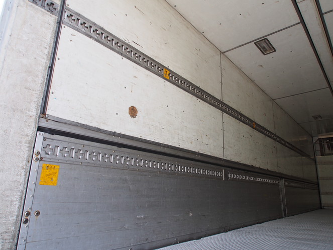 三菱ふそう スーパーグレート 冷凍ウイング 大型 KL-FS54JVZ 年式 H14[写真17]