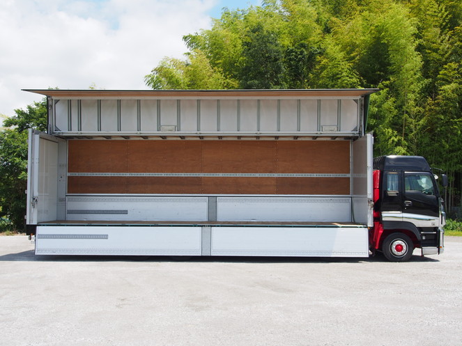 いすゞ ギガ ウイング車 大型 LKG-CYJ77A 年式 H22[写真08]