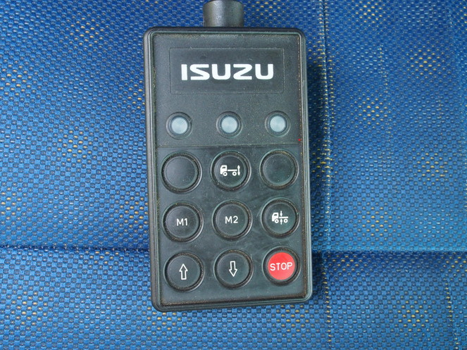 いすゞ ギガ ウイング車 大型 LKG-CYJ77A 年式 H22[写真14]