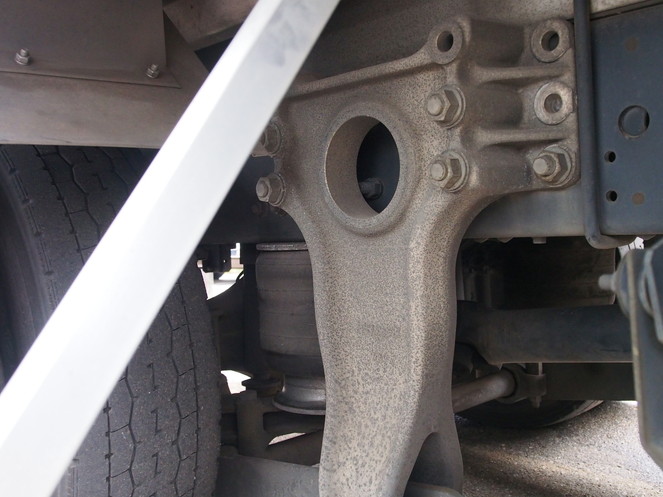 いすゞ フォワード 冷凍バン 中増t PKG-FSR34T2 年式 H22[写真34]