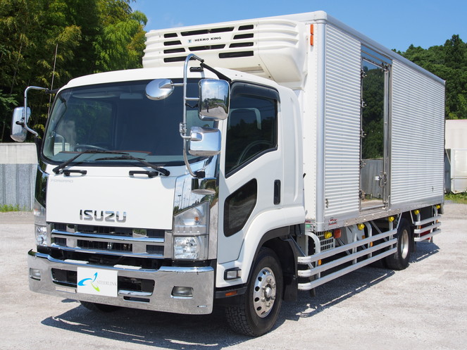 いすゞ フォワード 冷凍バン 中増t PKG-FSR34T2 年式 H22[写真04]