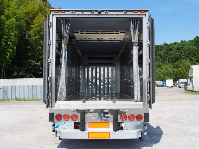 いすゞ フォワード 冷凍バン 中増t PKG-FSR34T2 年式 H22[写真12]