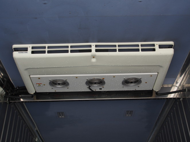 いすゞ フォワード 冷凍バン 中増t PKG-FSR34T2 年式 H22[写真22]