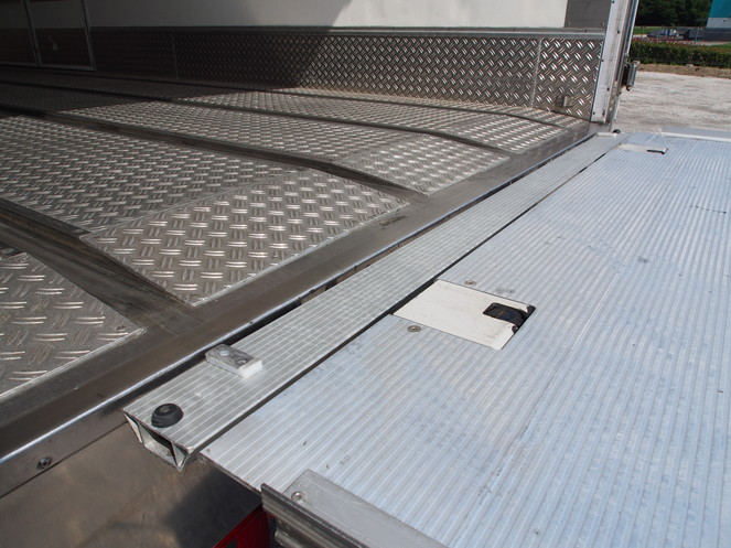 日野 レンジャープロ 冷凍バン 中型 BKG-FD7JMYA 年式 H22[写真17]