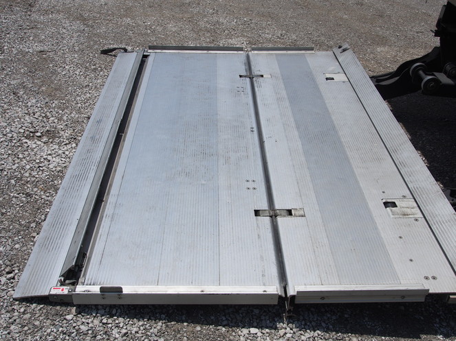 日野 レンジャープロ 冷凍バン 中型 TKG-FD9JLAA 年式 H24[写真16]