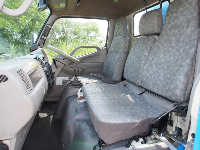 トヨタ ダイナ パッカー 小型 BDG-XZU304A 年式 H20[写真28]