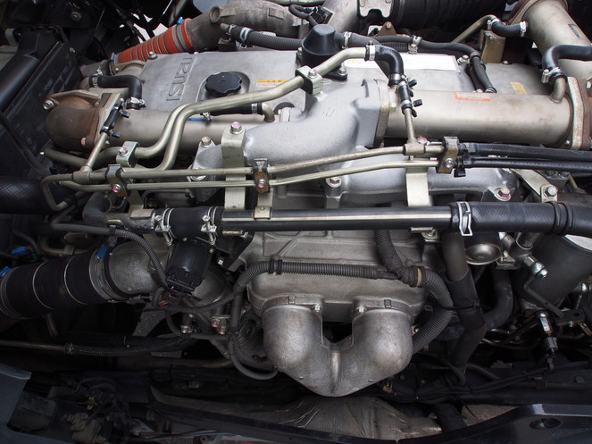 いすゞ ギガ ウイング車 大型 PKG-CYJ77W8 年式 H19[写真17]