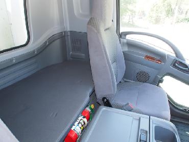 いすゞ フォワード 冷凍バン 中増t PKG-FSR34T2 年式 H22 [写真25]