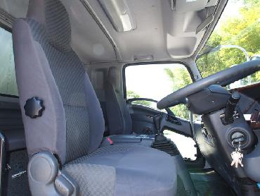 いすゞ フォワード 冷凍バン 中増t PKG-FSR34T2 年式 H22 [写真24]