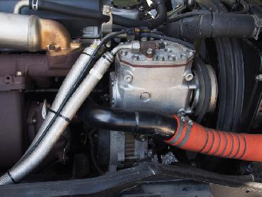 いすゞ フォワード 冷凍バン 中増t PKG-FSR34T2 年式 H22 [写真30]