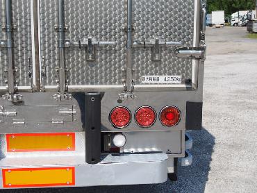 いすゞ フォワード 冷凍バン 中増t PKG-FSR34T2 年式 H22 [写真13]