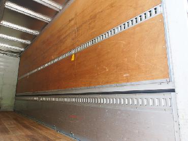 三菱ふそう ファイター ウイング車 中型 PA-FK61FK 年式 H17 [写真17]