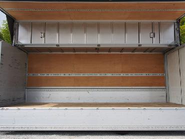 いすゞ フォワード ウイング車 中型 PKG-FRR90S2 年式 H20 [写真11]