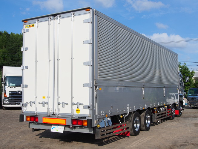 いすゞ ギガ ウイング車 大型 PKG-CYJ77W8 年式 H21[写真06]