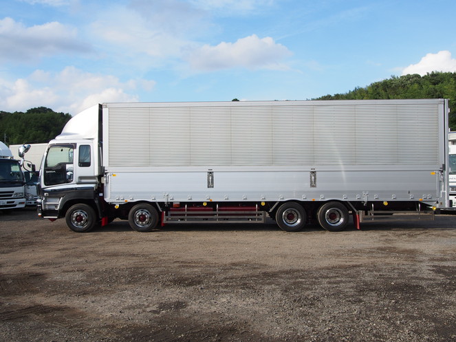 いすゞ ギガ ウイング車 大型 PKG-CYJ77W8 年式 H21[写真09]