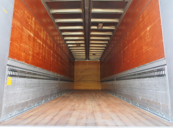 いすゞ ギガ ウイング車 大型 PKG-CYJ77W8 年式 H21[写真14]