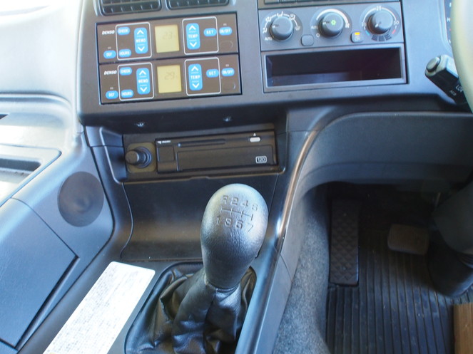 三菱ふそう スーパーグレート 冷凍バン 大型 QKG-FU54VZ 年式 H24[写真19]