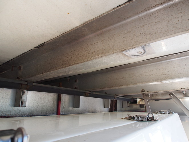 三菱ふそう スーパーグレート 冷凍バン 大型 QKG-FU54VZ 年式 H24[写真28]