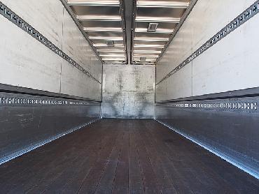 三菱ふそう ファイター ウイング車 中型 PDG-FK64F 年式 H22 [写真12]