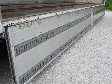 三菱ふそう スーパーグレート ウイング車 大型 BDG-FS55JZ 年式 H19 [写真18]