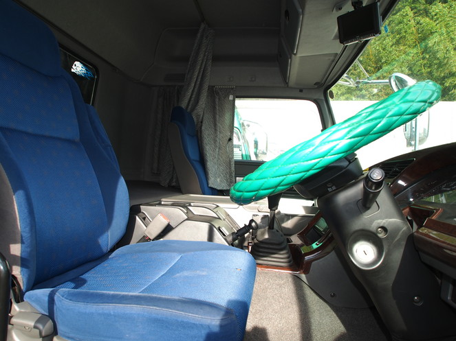 いすゞ ギガ ウイング車 大型 LKG-CYJ77A 年式 H23[写真13]