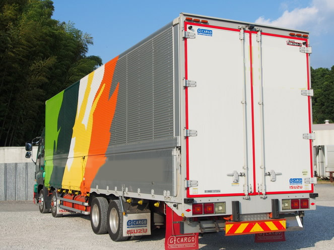 いすゞ ギガ ウイング車 大型 LKG-CYJ77A 年式 H23[写真10]