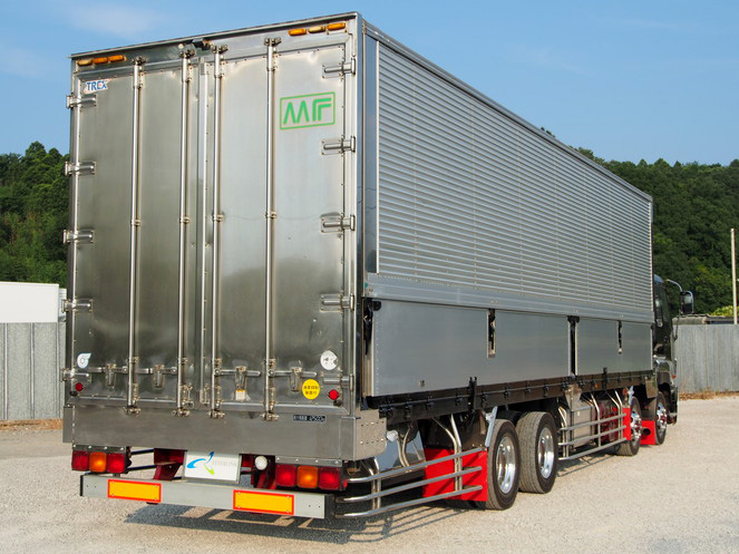 いすゞ ギガ 冷凍ウイング 大型 PJ-CYJ51W5 年式 H17[写真07]