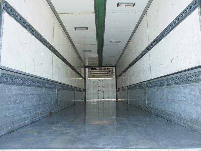 いすゞ ギガ 冷凍ウイング 大型 PJ-CYJ51W5 年式 H17[写真23]