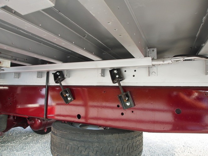 いすゞ ギガ 冷凍ウイング 大型 PJ-CYJ51W5 年式 H17[写真40]