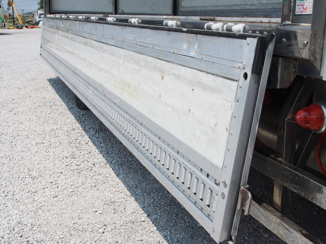 三菱ふそう ファイター 冷凍ウイング 中型 PA-FK61F 年式 H18[写真12]