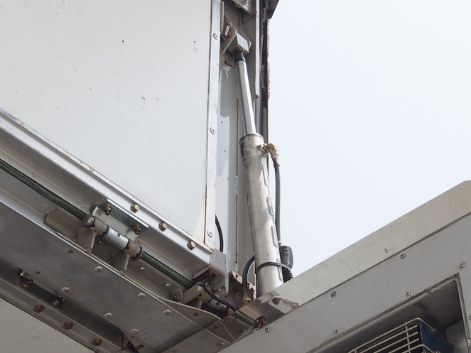 三菱ふそう ファイター 冷凍ウイング 中型 PA-FK61F 年式 H18[写真19]