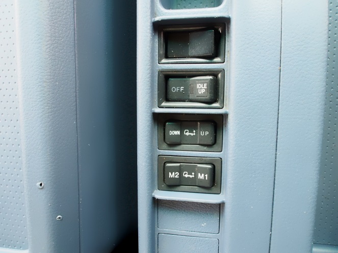 日野 レンジャー ウイング車 中型 BDG-FD8JLWG 年式 H18[写真31]