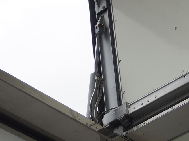 三菱ふそう スーパーグレート 冷凍ウイング 大型 QKG-FS55VZ 年式 H25[写真21]