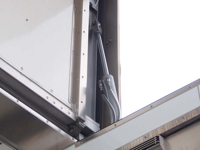 三菱ふそう スーパーグレート 冷凍ウイング 大型 QKG-FS55VZ 年式 H25[写真22]