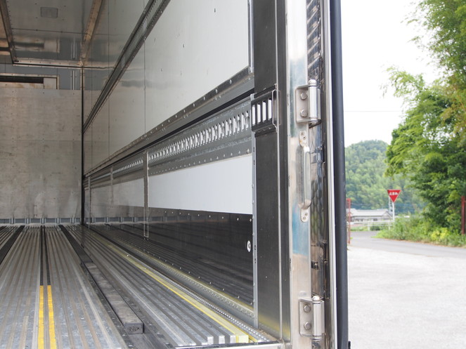 三菱ふそう スーパーグレート 冷凍ウイング 大型 QKG-FS55VZ 年式 H25[写真24]